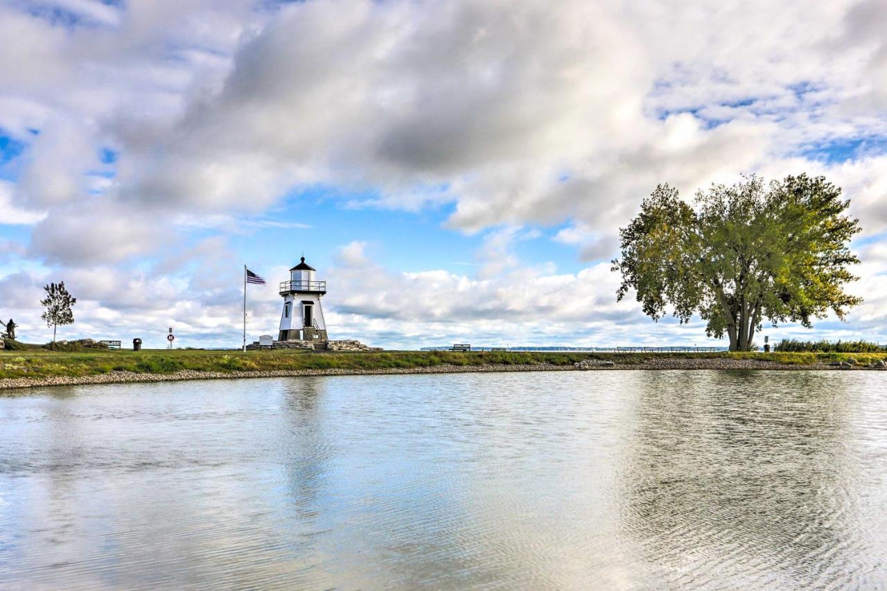 Sweetwater Hideaway - Blocks To Lake Erie! 克林顿港 外观 照片