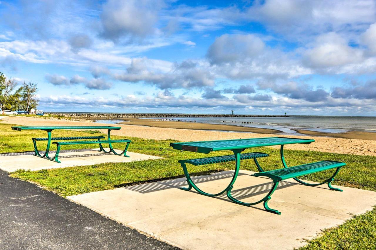 Sweetwater Hideaway - Blocks To Lake Erie! 克林顿港 外观 照片
